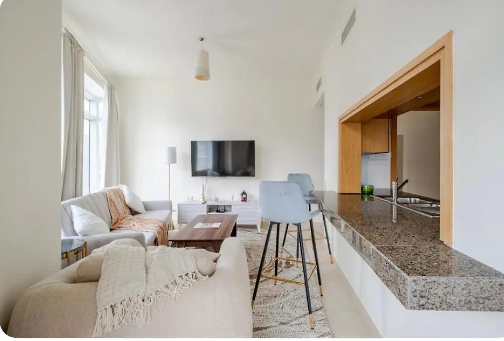 Downtown 2 Bedroom Family Suite Opposite Dubai Mall & Fountain Apartment