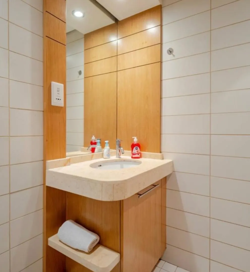 Downtown 2 Bedroom Family Suite Opposite Dubai Mall & Fountain Apartment